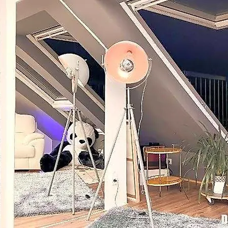 Dragon's Nest: Cozy & Modern Attic Loft Nuremberg
